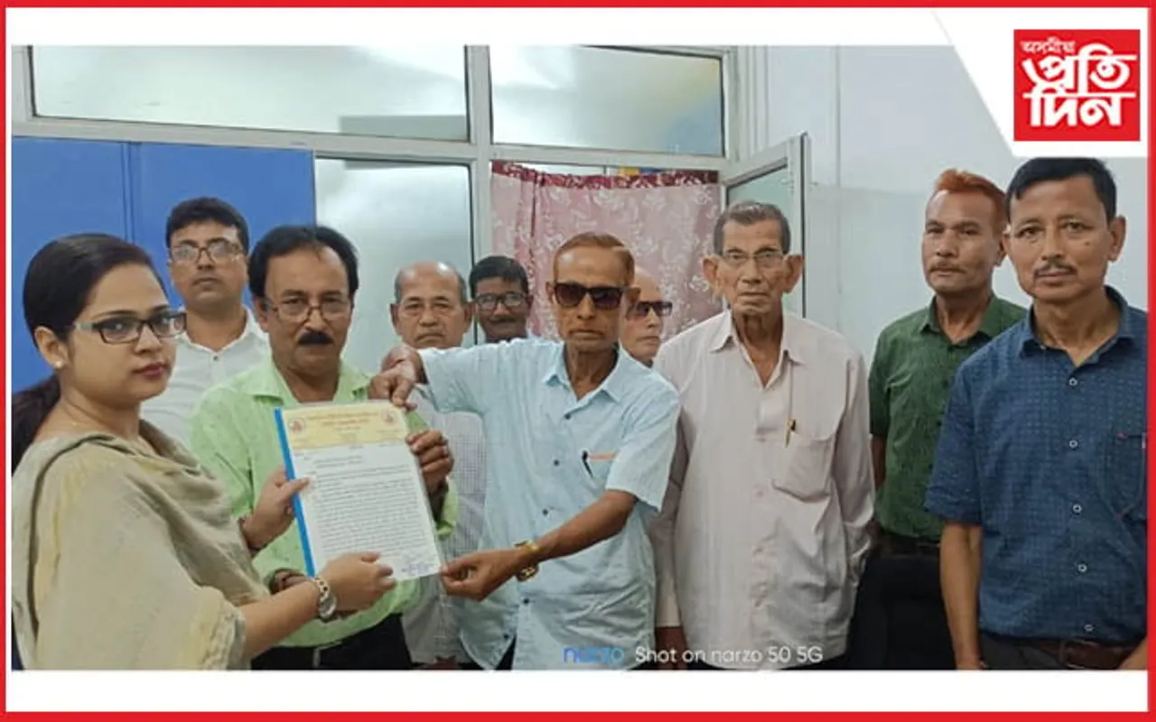 বঢ়মপুৰত উপ-জিলা সদৰ কাৰ্যালয় স্থাপনৰ দাবীত বিধায়ক আৰু মুখ্যমন্ত্ৰীলৈ স্মৰাক পত্ৰ
